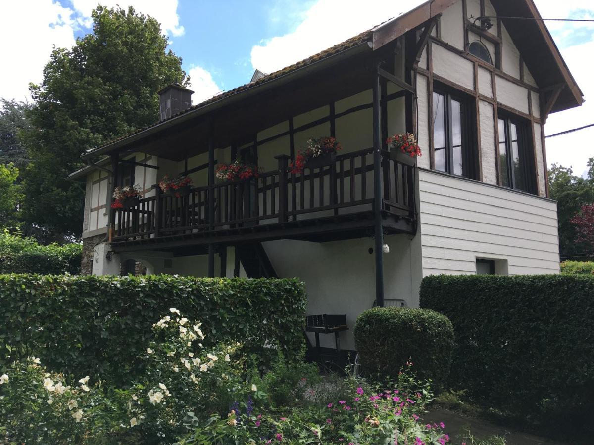 Holiday Home "Les Ancolies " Gite Citadin Спа Екстериор снимка