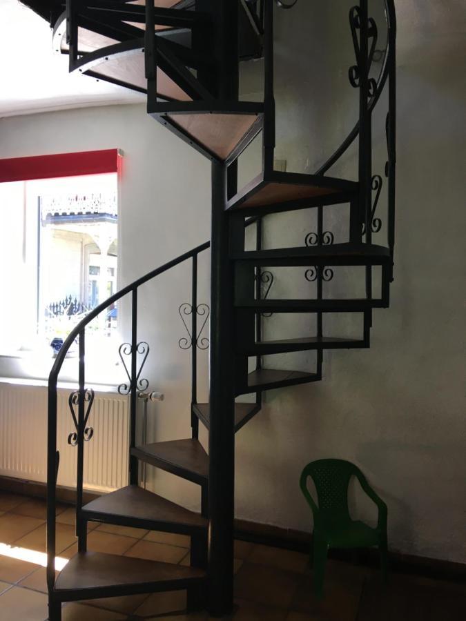 Holiday Home "Les Ancolies " Gite Citadin Спа Екстериор снимка