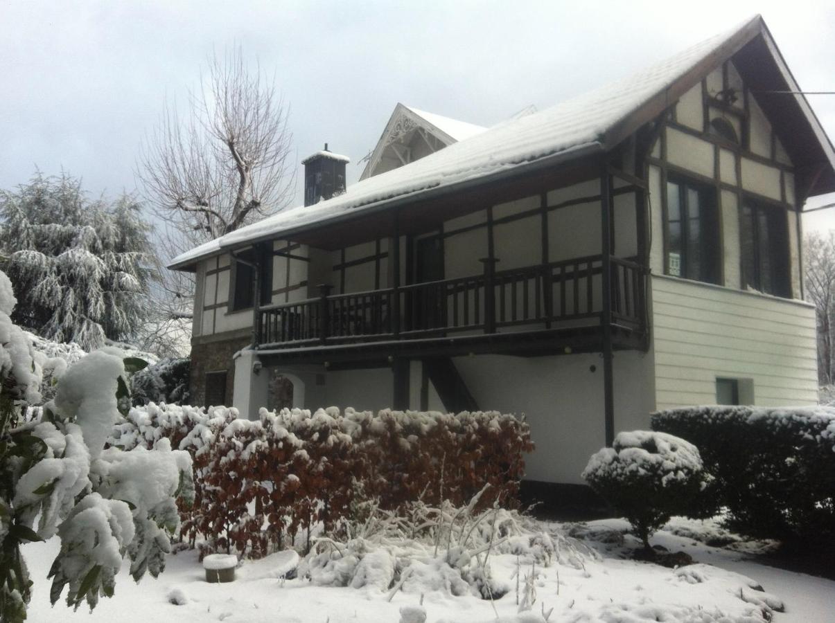 Holiday Home "Les Ancolies " Gite Citadin Спа Екстериор снимка