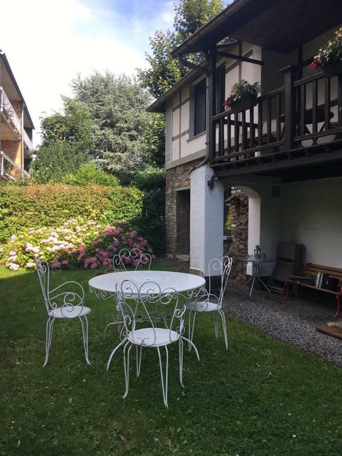 Holiday Home "Les Ancolies " Gite Citadin Спа Екстериор снимка